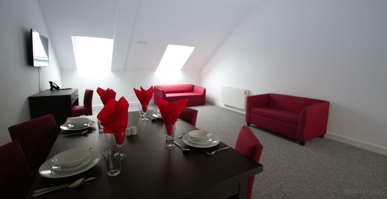 Somerville Apartments London Heathrow Hillingdon Exterior photo